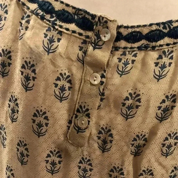 Sigrid Olsen short sleeve pull over blouse.  Size XS - Picture 7 of 10